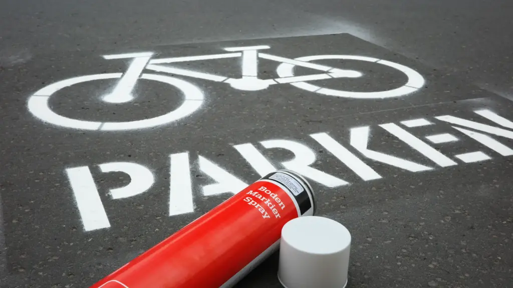 Bodenmarkierspray mit Schablonen Fahrrad Parken