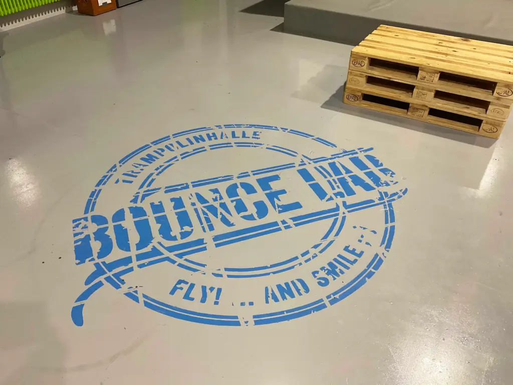 Bodenmarkierung Bounce Lab