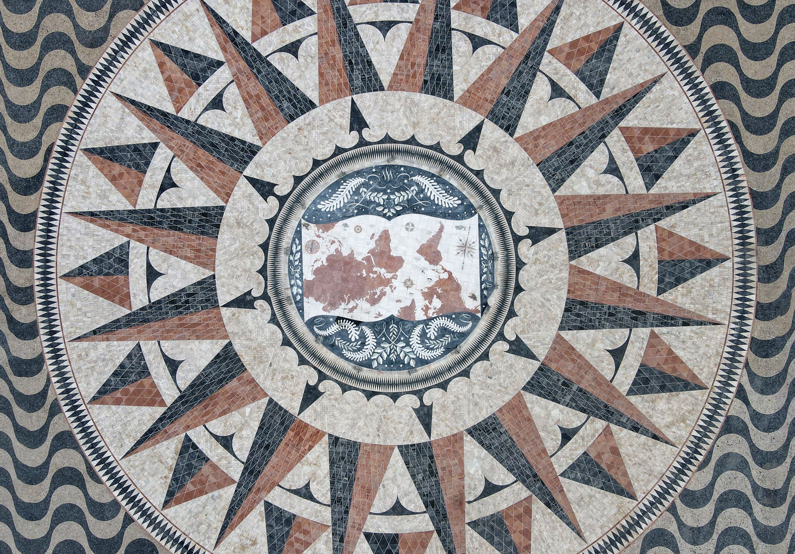 wind rose mosaic with world map in lisbon